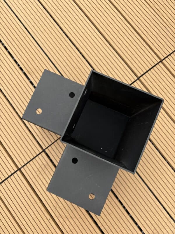 Conector esquinero exterior sin conexión a la pared 100x100